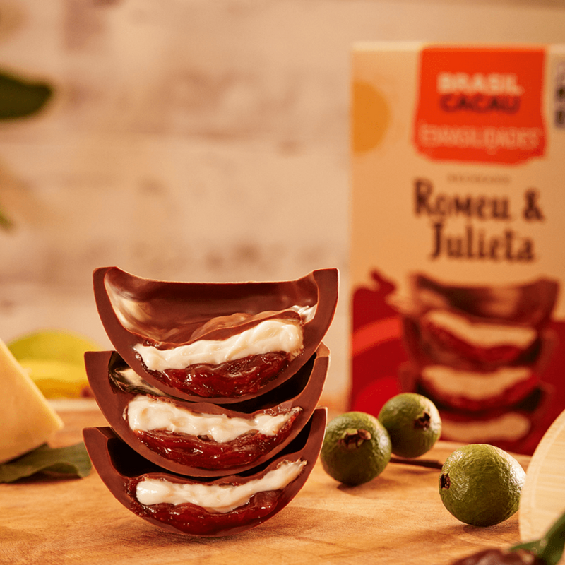 Brazil Cacau Romeo and Juliet Easter Egg 400g 