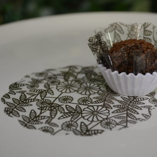 Tapetinho Fundo Plastico para Forminha de Docinhos #7