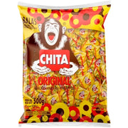 Pacote de bala Chita Original sabor abacaxi 500g em fundo branco