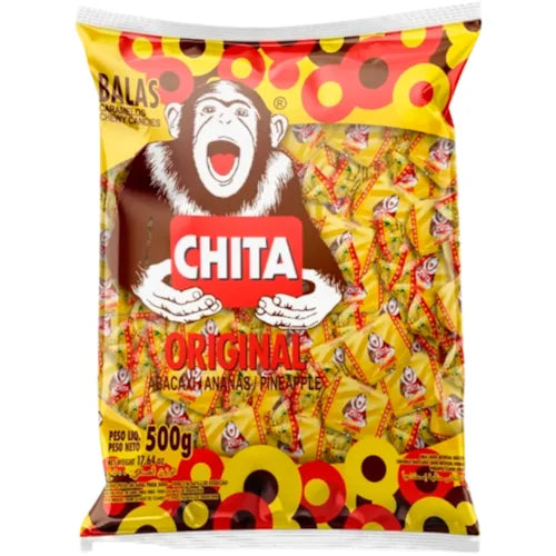 Pacote de bala Chita Original sabor abacaxi 500g em fundo branco