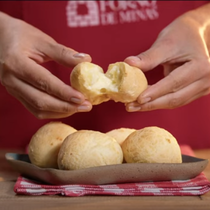 Forno de Minas Pao de Queijo Recheado com Requeijao 280g