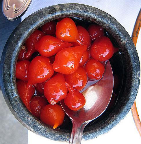 Sabor Mineiro Pimenta de bico (Biquinho) - Round Pepper - Hi Brazil Market