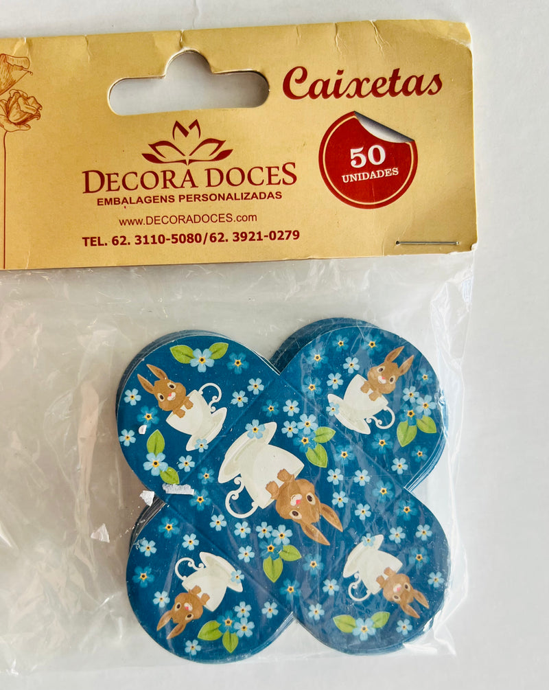 Forminha Caixinha 4 Petalas Lisa - Decorated cup candy - Hi Brazil Market